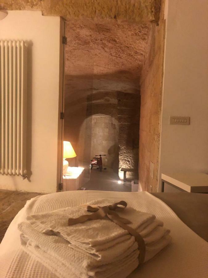 Gli Ipogei Nel Cuore Di Matera Villa Exterior foto