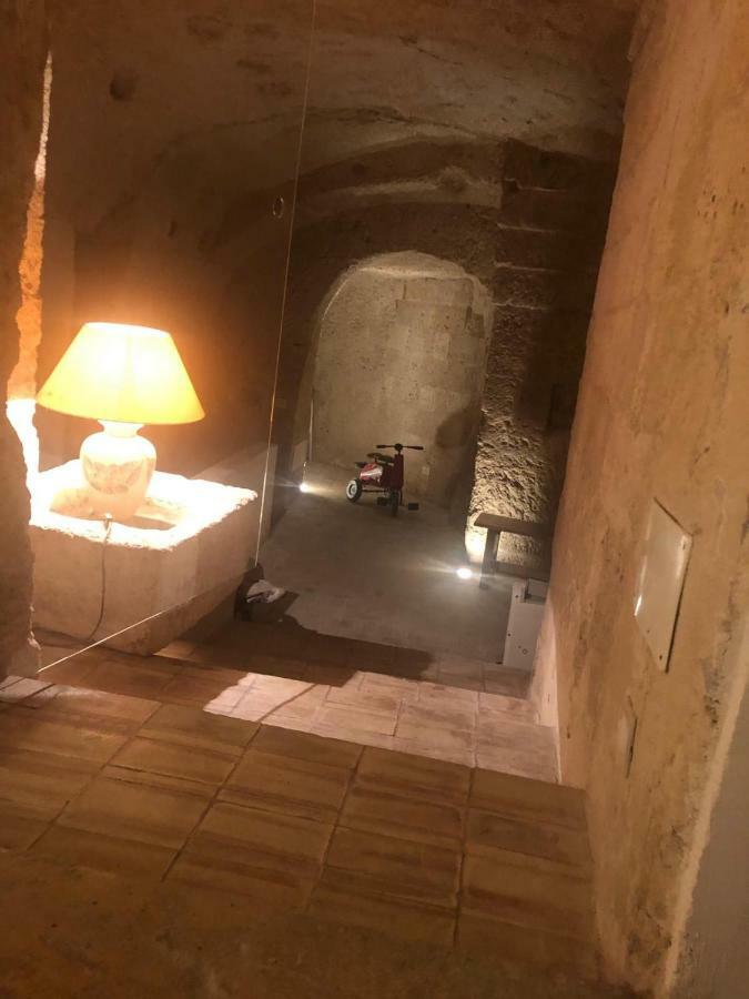 Gli Ipogei Nel Cuore Di Matera Villa Exterior foto
